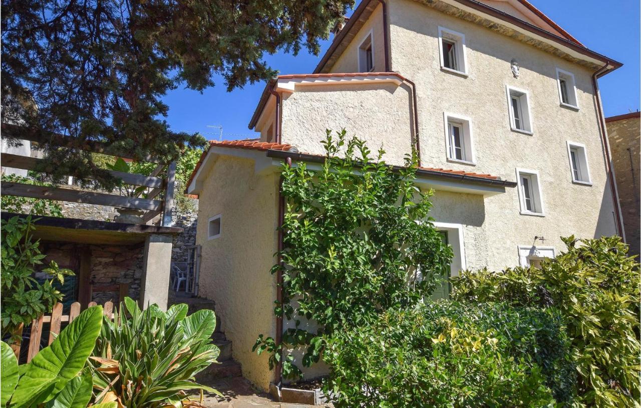 5 Bedroom Amazing Home In Fabbiano Fabbiano  Exterior foto